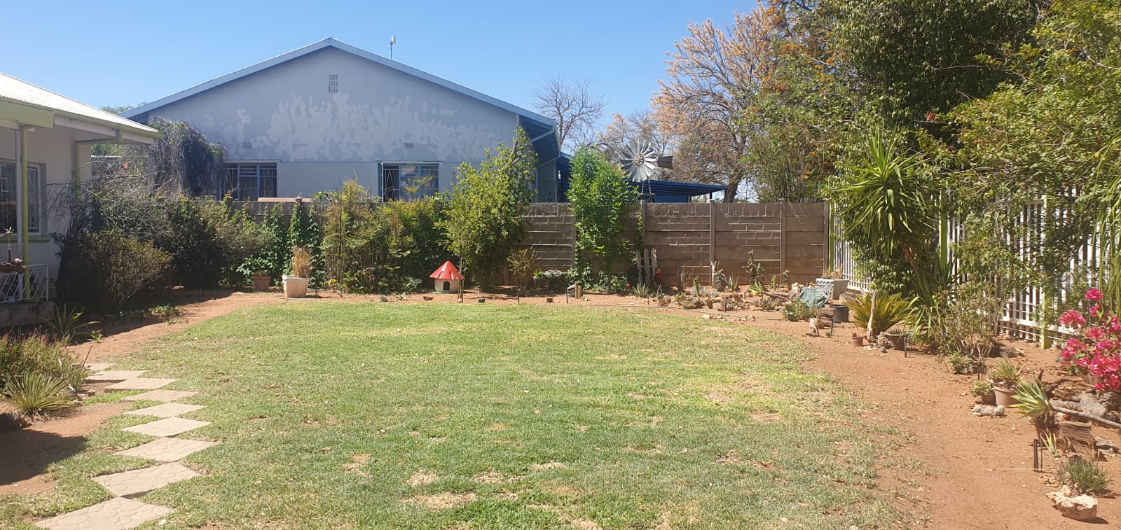 5 Bedroom Property for Sale in Die Rand Northern Cape